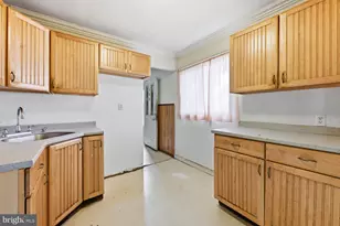 563 Wilk Dr, Morrisville, PA 19067 - Photo 5