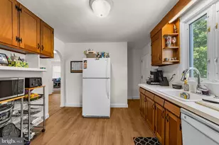 412 Woodbine Ave, Feasterville-Trevose, PA 19053 - Photo 9