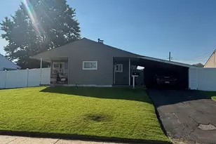 172 Crabtree Dr, Levittown, PA 19055 - Photo 1