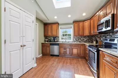 59 Iroquois Road, Levittown, PA 19057 - Photo 7
