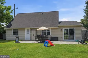 59 Iroquois Rd, Levittown, PA 19057 - Photo 25