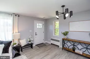 123 Holly Rd, Southampton, PA 18966 - Photo 5