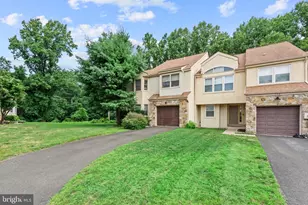 256 Sycamore Cir, Feasterville-Trevose, PA 19053 - Photo 3