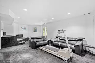 256 Sycamore Cir, Feasterville-Trevose, PA 19053 - Photo 29