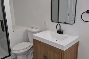 812 Diamond Dr, Newtown, PA 18940 - Photo 17