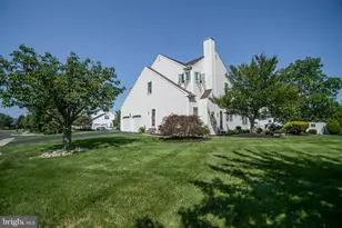 7 Claremont Dr, Doylestown, PA 18901 - Photo 13