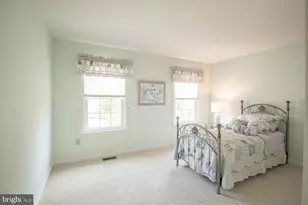 412 Parkview Cir, Warrington, PA 18976 - Photo 27