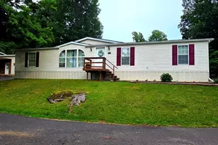 1 Shadywood Dr, Quakertown, PA 18951 - Photo 1