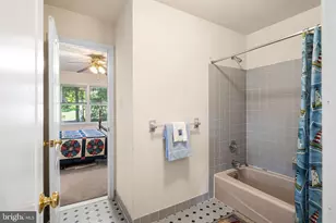 14 Timber Knoll Dr, Washington Crossing, PA 18977 - Photo 39