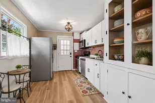 586 Doloro Dr, Morrisville, PA 19067 - Photo 3