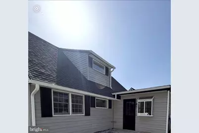 8 Parkside Circle, Levittown, PA 19056 - Photo 13