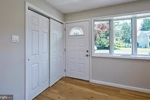 115 Winding Way, Morrisville, PA 19067 - Photo 5