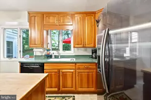 2017 Blackhorse Dr, Warrington, PA 18976 - Photo 17