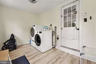 717 W Broad St, Quakertown, PA 18951 - Photo 25