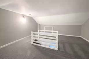 525 Locust St, Bristol, PA 19007 - Photo 31