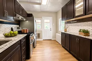525 Locust St, Bristol, PA 19007 - Photo 29