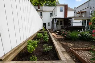 525 Locust St, Bristol, PA 19007 - Photo 41