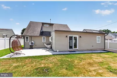 50 Middle Road, Levittown, PA 19056 - Photo 29