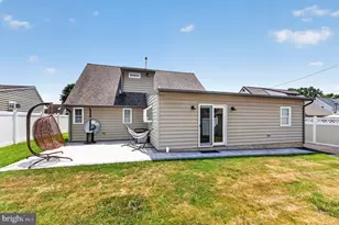 50 Middle Rd, Levittown, PA 19056 - Photo 29
