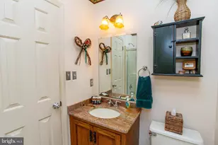 950 Camelot Rd, Furlong, PA 18925 - Photo 19