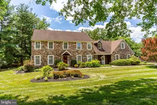 950 Camelot Rd, Furlong, PA 18925 - Photo 3