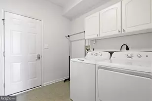 307 Starflower Ln, Langhorne, PA 19047 - Photo 23