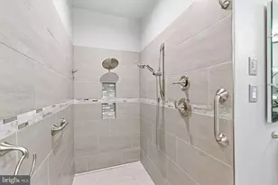 307 Starflower Ln, Langhorne, PA 19047 - Photo 11