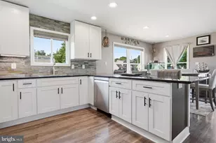 24 Idolstone Rd, Levittown, PA 19057 - Photo 5