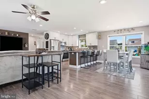 24 Idolstone Rd, Levittown, PA 19057 - Photo 11