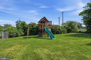 24 Idolstone Rd, Levittown, PA 19057 - Photo 35