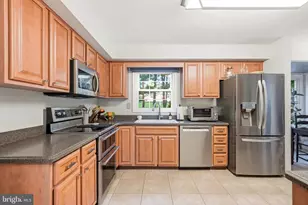 2134 W Wellington Rd, Newtown, PA 18940 - Photo 9
