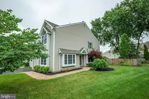 261 Sequoia Dr, Newtown, PA 18940 - Photo 3