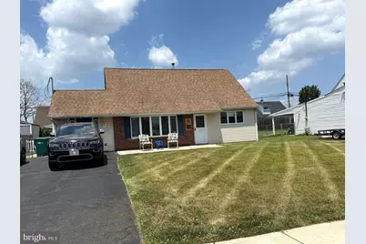 81 Queen Lily Road, Levittown, PA 19057 - Photo 5