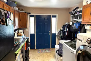 81 Queen Lily Rd, Levittown, PA 19057 - Photo 23