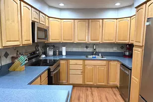 81 Queen Lily Rd, Levittown, PA 19057 - Photo 15