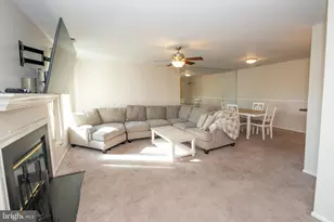 68 Catherine Ct, Levittown, PA 19057 - Photo 3