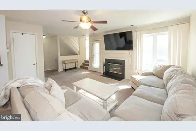 68 Catherine Court, Levittown, PA 19057 - Photo 5