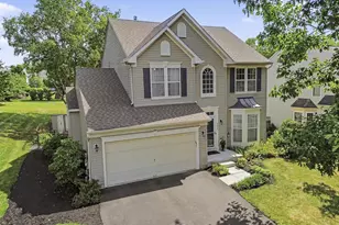 4434 Summer Mdw Dr, Doylestown, PA 18902 - Photo 1
