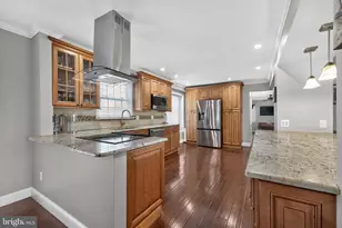 56 Woodview Dr, Chalfont, PA 18914 - Photo 9