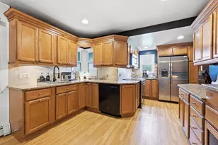 15 Elm Ln, Levittown, PA 19054 - Photo 3