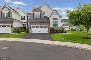 1733 Locust Dr, Yardley, PA 19067 - Photo 3