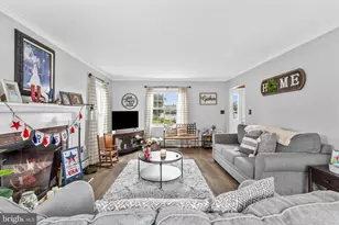 29 Tinder Rd, Levittown, PA 19056 - Photo 7