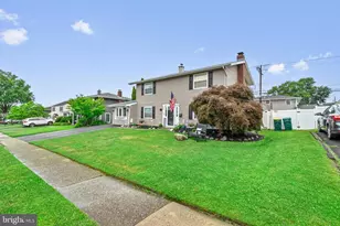 29 Tinder Rd, Levittown, PA 19056 - Photo 3