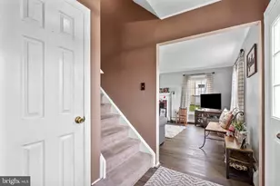 29 Tinder Rd, Levittown, PA 19056 - Photo 9