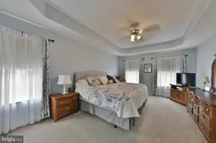 1015 Hickory Ridge Dr, Chalfont, PA 18914 - Photo 25