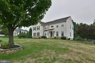 1015 Hickory Ridge Dr, Chalfont, PA 18914 - Photo 3