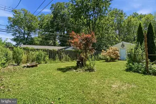 70 Tall Pine Ln, Levittown, PA 19054 - Photo 19