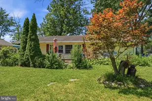 70 Tall Pine Ln, Levittown, PA 19054 - Photo 21