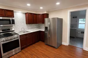 606 Green St, Bristol, PA 19007 - Photo 3