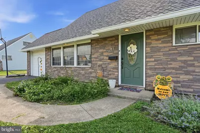 41 Crystal Place, Levittown, PA 19057 - Photo 3